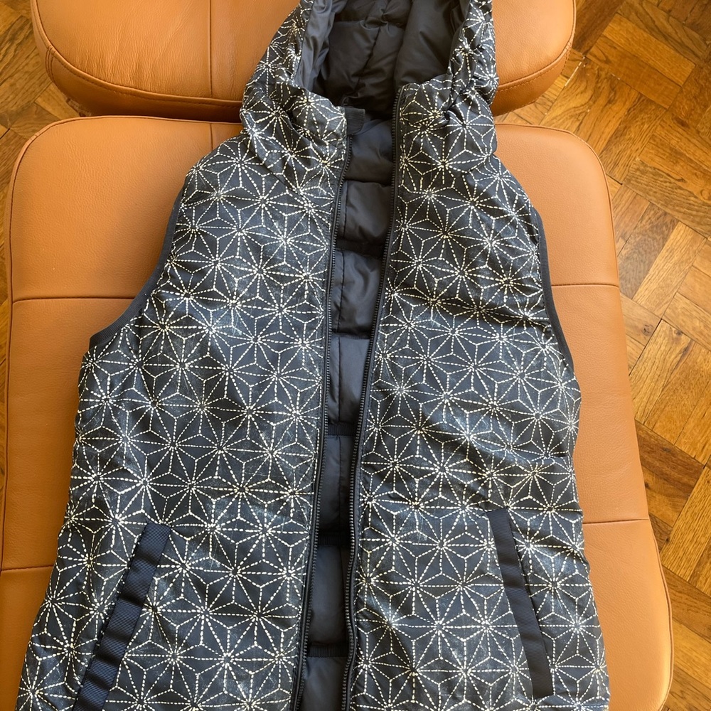 Lululemon vest